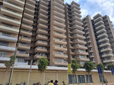 Image of 900 Sq.ft 3 BHK Apartment / Flat for sale in Vashisth Heights, Sector 87, Faridabad for Rs. 6500000