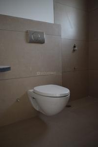 Bathroom Image of 2200 Sq.ft 4 BHK Apartment / Flat for sale in Kunal The Canary, Balewadi Pune for Rs. 37000000