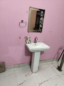 Bedroom Image of 400 Sq.ft 2 BHK Builder Floor for rent in Izatnagar Bareilly for Rs. 8000