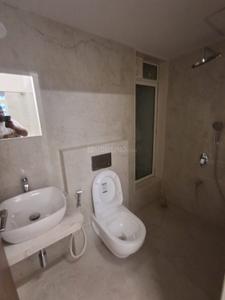 Bathroom Image of 960 Sq.ft 2 BHK Apartment / Flat for rent in Ruparel Skygreens I, Kandivali West Mumbai for Rs. 46000