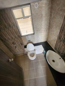 Bathroom Image of 1050 Sq.ft 2 BHK Apartment / Flat for rent in Sattva HM Royal, Kondhwa Budruk Pune for Rs. 28000