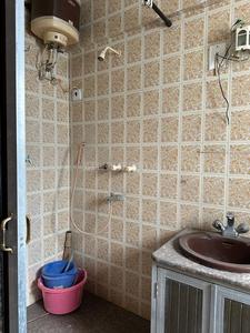 Bathroom Image of 1050 Sq.ft 2 BHK Apartment / Flat for sale in Colaba Mumbai for Rs. 29000000