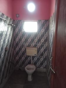 Bathroom Image of 700 Sq.ft 2 BHK Villa for rent in Mahaprabhu Jharna Apartment, Benachity Durgapur for Rs. 8000