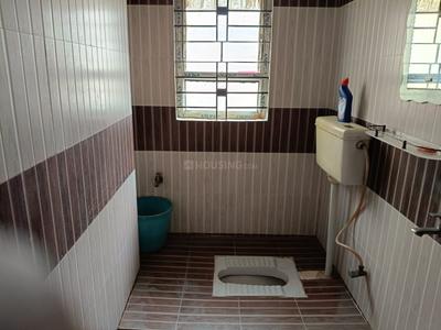 Bathroom Image of 900 Sq.ft 2 BHK Apartment / Flat for rent in Kala Pahar Guwahati for Rs. 23000
