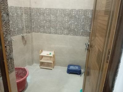 Bathroom Image of 600 Sq.ft 1 BHK Builder Floor for rent in Jankipuram Extension Lucknow for Rs. 12000