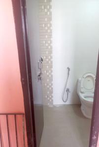 Bathroom Image of 1800 Sq.ft 3 BHK Apartment / Flat for rent in Boring Road Patna for Rs. 40000
