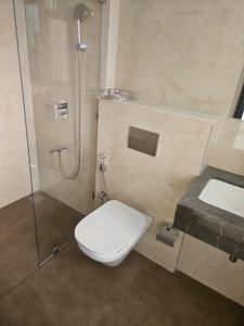 Bedroom Three Image of 2100 Sq.ft 3 BHK Apartment / Flat for rent in Piramal Mahalaxmi Central Tower 2, Worli Mumbai for Rs. 311000