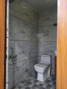 Bedroom One Image of 950 Sq.ft 2 BHK Builder Floor for sale in Indirapuram Ghaziabad for Rs. 6800000