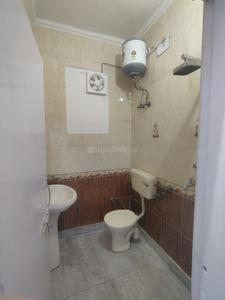 Bathroom Image of 700 Sq.ft 2 BHK Builder Floor for rent in Kalyan Vihar New Delhi for Rs. 36000