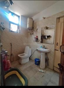 Bathroom Image of 1800 Sq.ft 2 BHK Builder Floor for rent in Sector 5 Gurgaon for Rs. 22100