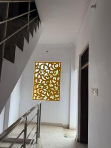 Balcony Image of 560 Sq.ft 2 BHK Independent House for rent in Mallpur Lucknow for Rs. 15000