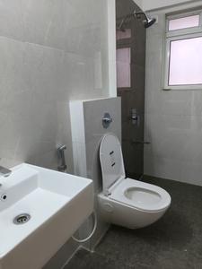 Common Bathroom Image of 2150 Sq.ft 4 BHK Apartment / Flat for sale in Vile Parle West Mumbai for Rs. 105000000