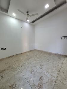 Bedroom Image of 1000 Sq.ft 3 BHK Builder Floor for sale in Mahavir Enclave New Delhi for Rs. 6000000