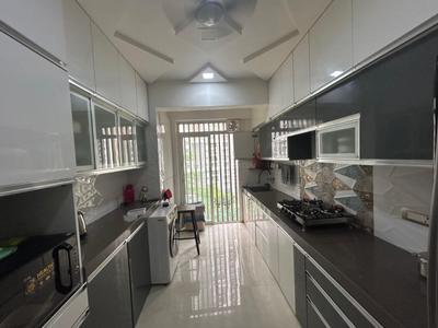 Kitchen Image of 1050 Sq.ft 2 BHK Apartment / Flat for sale in Lodha Primero, Worli Mumbai for Rs. 40000000