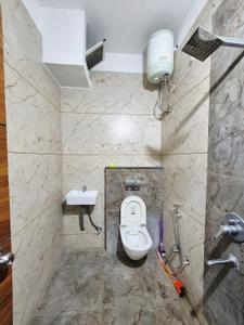 Bathroom Image of 1100 Sq.ft 2 BHK Apartment / Flat for rent in Mahalakshmi Nagar Indore for Rs. 20000