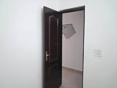 Bedroom Image of 1075 Sq.ft 2.5 BHK Apartment / Flat for sale in Amrapali Zodiac, Sector 120 Noida for Rs. 9300000