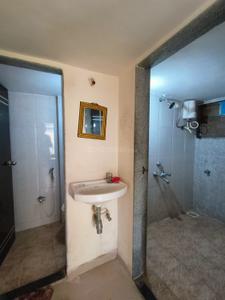 Bathroom Image of 670 Sq.ft 1 BHK Apartment / Flat for sale in Kaul Heritage City, Vasai West Vasai for Rs. 4800000