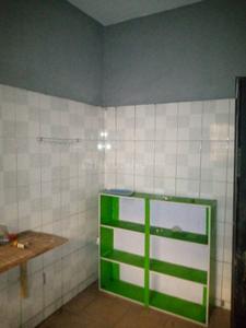 Kitchen Image of 150 Sq.ft 1 RK Apartment / Flat for rent in New Textile Market Surat for Rs. 6000