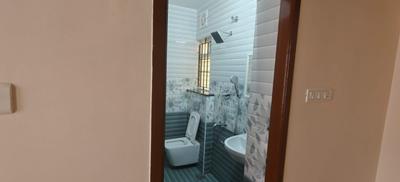 Bathroom Image of 1024 Sq.ft 2 BHK Apartment / Flat for sale in Kodambakkam Chennai for Rs. 15500000