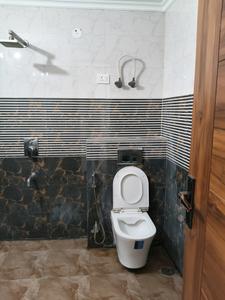 Bedroom Three Image of 1700 Sq.ft 3 BHK Apartment / Flat for sale in Palam Vihar Gurgaon for Rs. 19900000