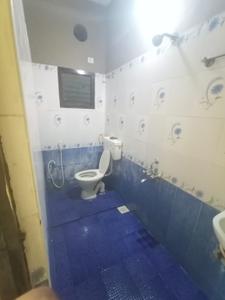 Bathroom Image of 800 Sq.ft 2 BHK Apartment / Flat for rent in Medavakkam Chennai for Rs. 20000