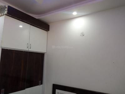 Bedroom Image of 600 Sq.ft 2 BHK Builder Floor for rent in Dwarka Mor New Delhi for Rs. 14003