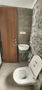 Bathroom Image of 882 Sq.ft 2 BHK Apartment / Flat for sale in Vile Parle East Mumbai for Rs. 26500000