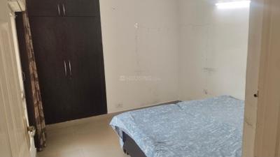 Bedroom Image of 930 Sq.ft 2 BHK Apartment / Flat for rent in Supertech Cape Town, Sector 74 Noida for Rs. 35000