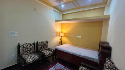 Bedroom Image of 225 Sq.ft 1 RK Apartment / Flat for sale in Mayur Vihar New Delhi for Rs. 2400000