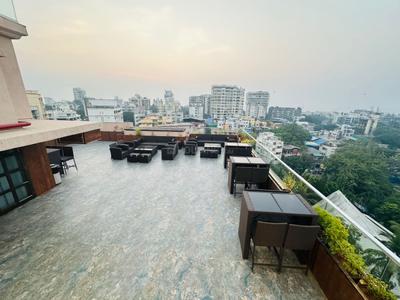 Balcony Image of 1298 Sq.ft 3 BHK Apartment / Flat for sale in Khar West Mumbai for Rs. 70000000