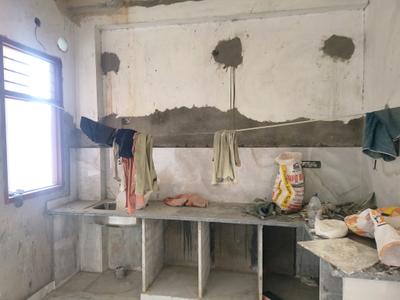 Kitchen Image of 900 Sq.ft 2 BHK Apartment / Flat for sale in Govindpuram Ghaziabad for Rs. 2665111