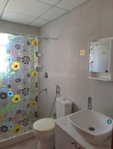 Bathroom Image of 950 Sq.ft 1 BHK Apartment / Flat for rent in Bhartiya Nikoo Homes Phase 2, Thanisandra Bengaluru for Rs. 40000
