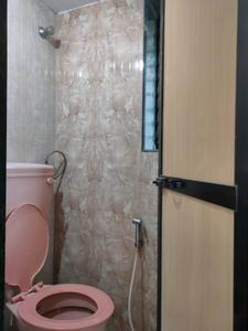 Common Bathroom Image of 600 Sq.ft 1 BHK Apartment / Flat for rent in Sanpada Navi Mumbai for Rs. 35000