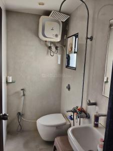 Bathroom Image of 950 Sq.ft 2 BHK Apartment / Flat for rent in Laxminagar Nagpur for Rs. 30000
