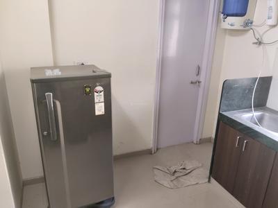Kitchen Image of 800 Sq.ft 2 BHK Apartment / Flat for rent in Adani Pratham Phase 2, Vaishno Devi Circle Ahmedabad for Rs. 22500