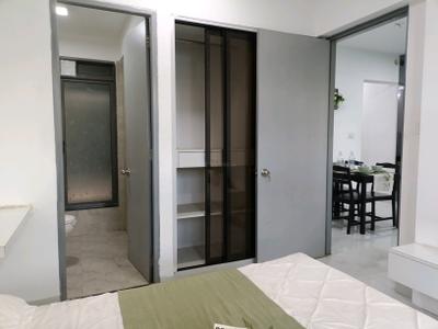 Bedroom Image of 650 Sq.ft 2 BHK Apartment / Flat for sale in UK Iona C Wing, Jogeshwari East Mumbai for Rs. 14500000
