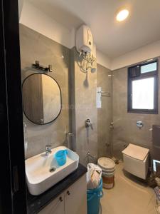 Image of 750 Sq.ft 2 BHK Apartment / Flat for rent in DLH Leo Tower, Andheri West, Mumbai for Rs. 124999