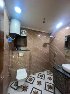 Bathroom Image of 1325 Sq.ft 3 BHK Builder Floor for rent in Saket New Delhi for Rs. 28000