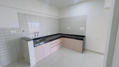 Kitchen Image of 1020 Sq.ft 2 BHK Apartment / Flat for rent in Nyati Evara, Undri Pune for Rs. 19000