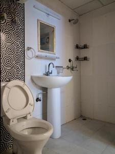 Common Bathroom Image of 1269 Sq.ft 3 BHK Apartment / Flat for sale in Paramount Floraville, Kulesara Noida for Rs. 15500000