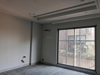 Bedroom Image of 2700 Sq.ft 4 BHK Builder Floor for sale in Paschim Vihar New Delhi for Rs. 65000000