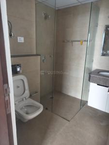 Bathroom Image of 1852 Sq.ft 3 BHK Apartment / Flat for rent in Godrej Meridien Phase II, Sector 106 Gurgaon for Rs. 49000