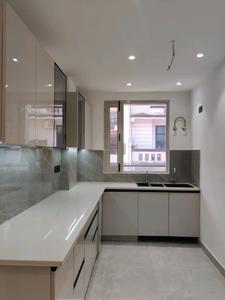 Kitchen Image of 1350 Sq.ft 3 BHK Builder Floor for sale in Indirapuram Ghaziabad for Rs. 13500000