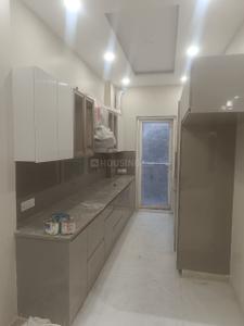 Kitchen Image of 1400 Sq.ft 3 BHK Builder Floor for rent in Mansarover Garden New Delhi for Rs. 60000