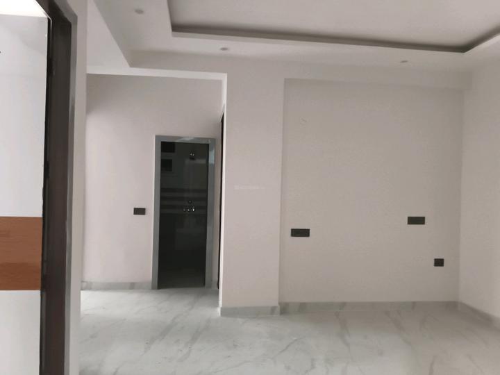 The Grand Estate Main Image 1