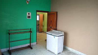 Bedroom Image of 700 Sq.ft 2 BHK Apartment / Flat for sale in Tollygunge Kolkata for Rs. 5600000