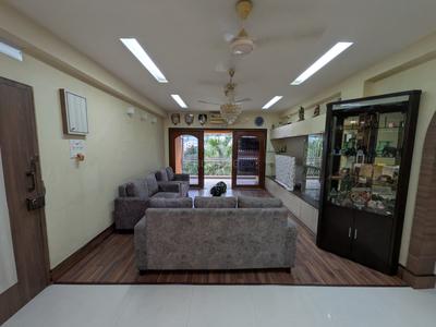 Hall Image of 1000 Sq.ft 2 BHK Apartment / Flat for sale in Patuli Kolkata for Rs. 8000000
