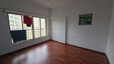 Bedroom Image of 850 Sq.ft 2.5 BHK Apartment / Flat for rent in Adani The Meadows, Shantigram Ahmedabad for Rs. 28500