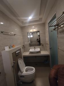 Bathroom Image of 2150 Sq.ft 4 BHK Apartment / Flat for rent in Bawadiya Kalan Bhopal for Rs. 55000