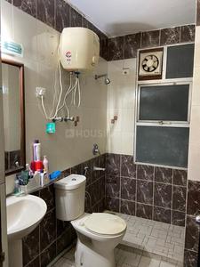 Bathroom Image of 1800 Sq.ft 2 BHK Independent House for rent in Bhai Randhir Singh Nagar Ludhiana for Rs. 20000